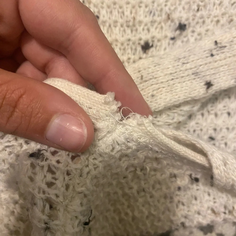Sweater [A25] - Picture 7 of 7
